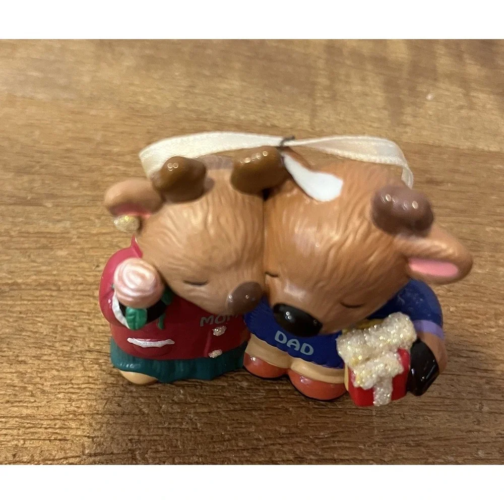 VTG 2000 Hallmark Mom Dad Reindeer Christmas Ornament Keepsake Porcelain FLAW
